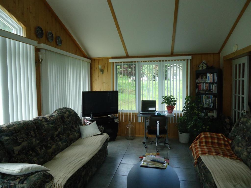Gite A L'Abri Du Vent Bed And Breakfast Perce Kültér fotó